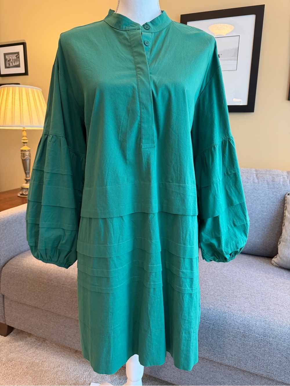 Pomander Place Balloon-Sleeve Tunic Dress in Emerald Green